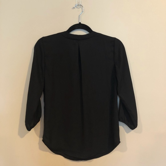 🏆HP🏆 Black V Neck Top - Picture 6 of 7